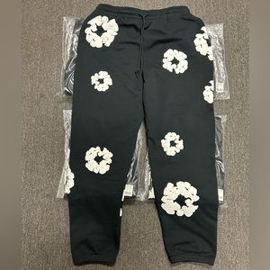 Denim Tears The Cotton Wreath Sweatpants Black